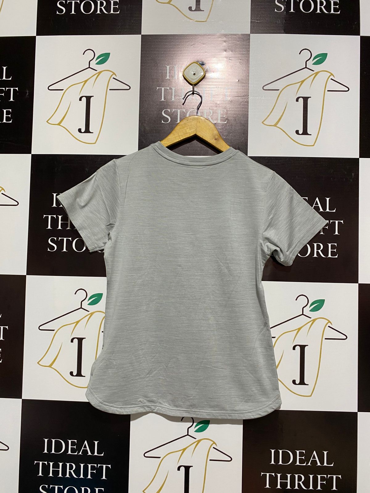 PUMA |M| BUST 17| Slim fit, raglan sleeves, crew neck, EVOSTRIPE cutline