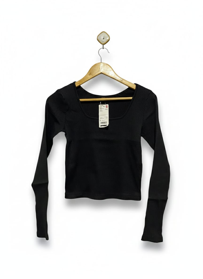 UNIQLO |S| BUST 20| Black Long-Sleeve Ribbed Top