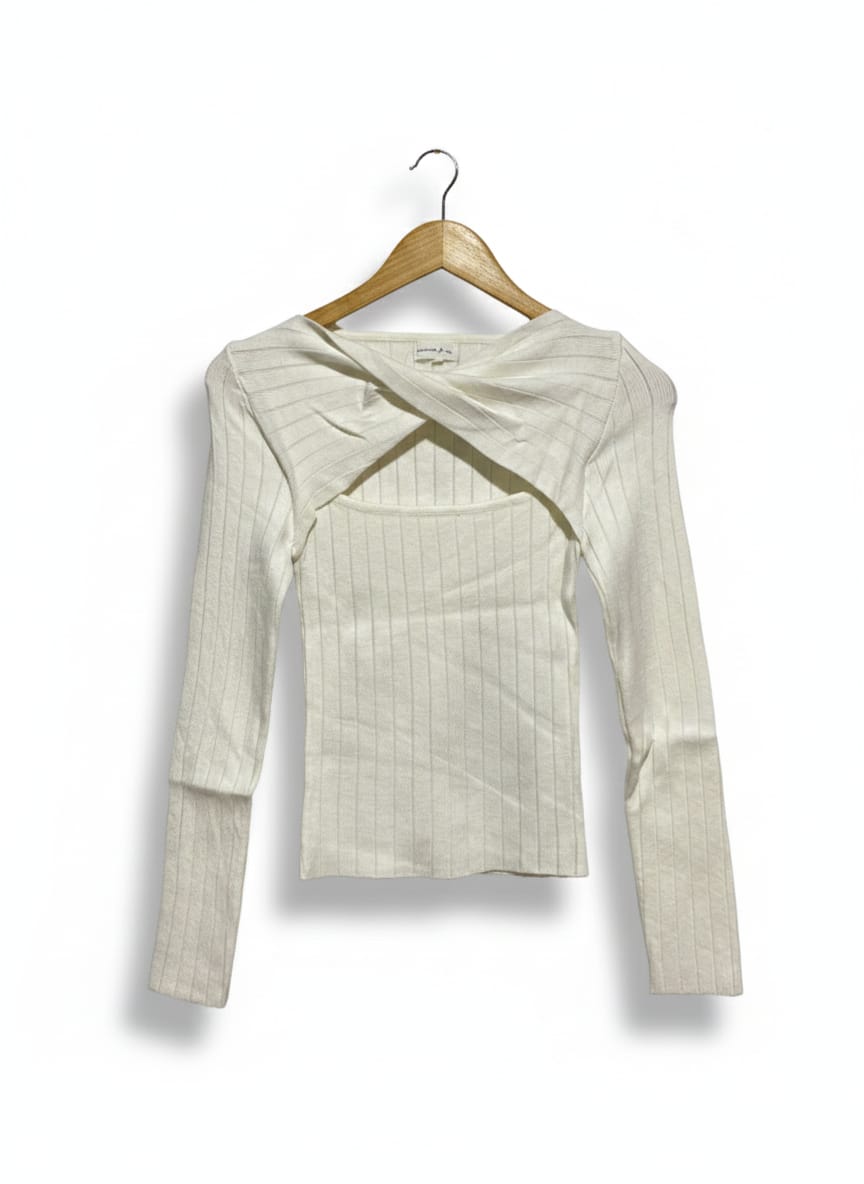 WINNIE & CO |XS| BUST 11| White Ribbed Long-Sleeve Top with a Unique Twist-Front