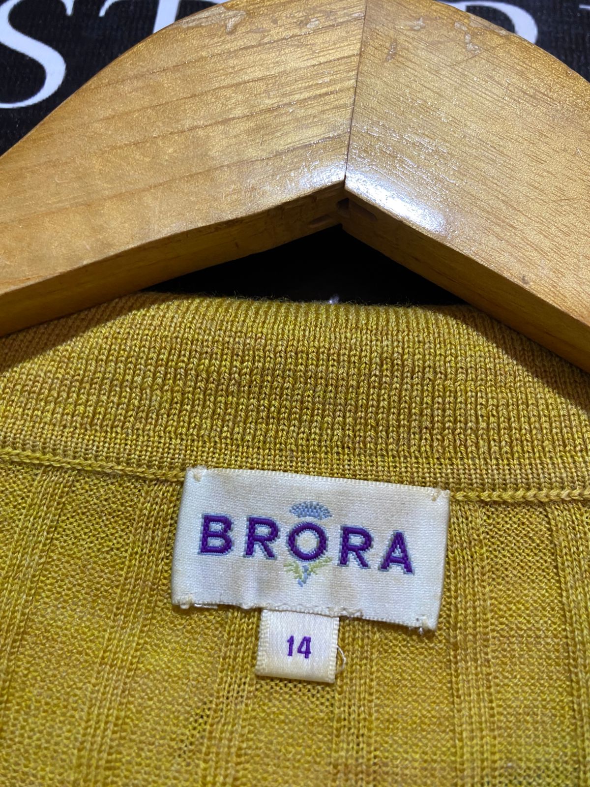 BRORA |L| BUST 15| Long-Sleeved Polo Shirt