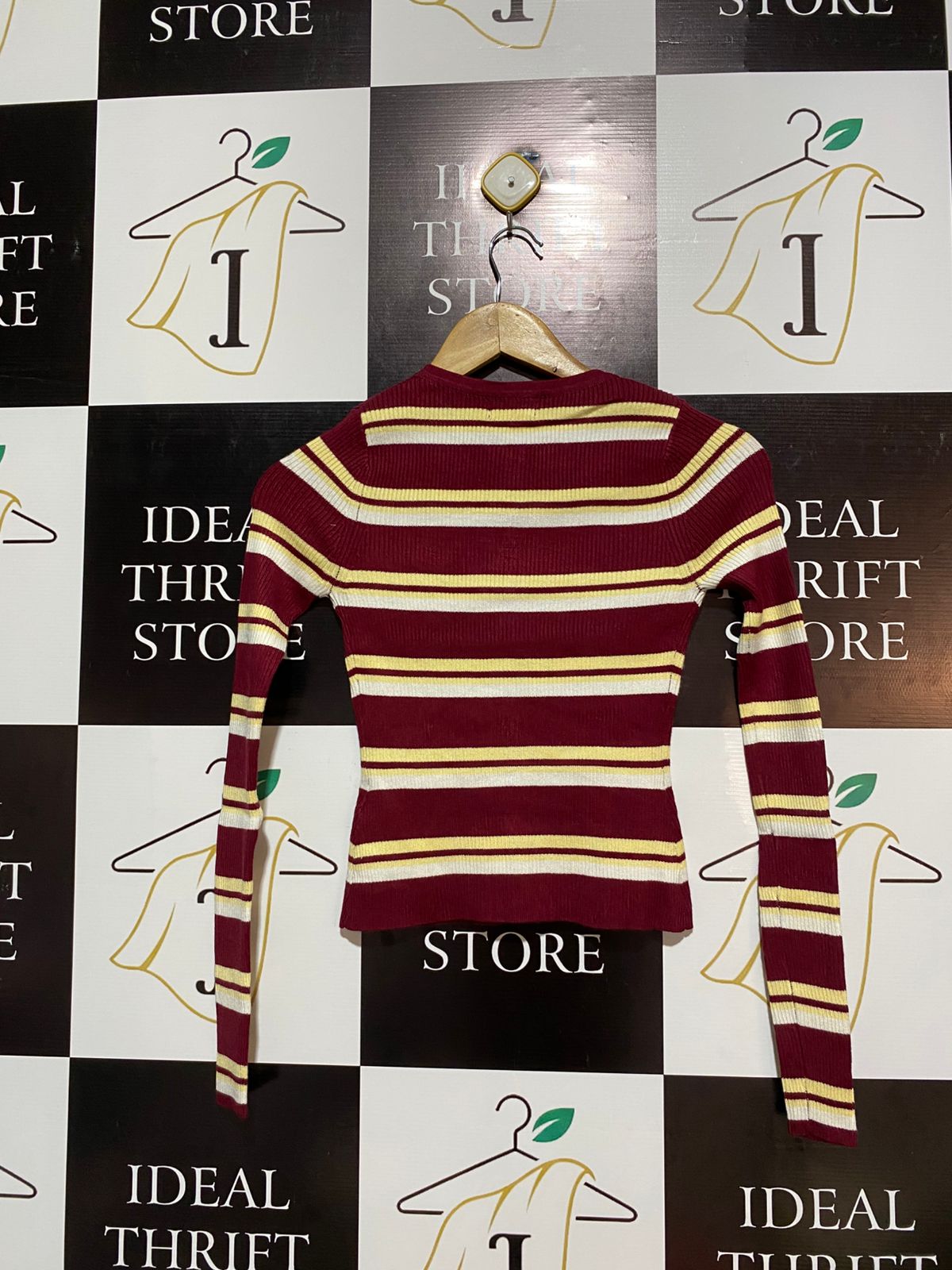 LUCK & TROUBLE |S| BUST 12| Luck & Trouble Indie Long Sleeve Knit Top