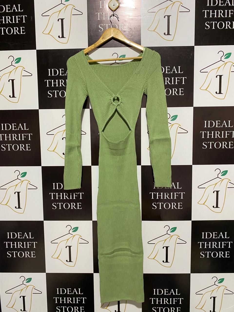 PERFECT STRANGER |M| BUST 13| Light Green Long-Sleeve Ribbed Knit Midi Dress
