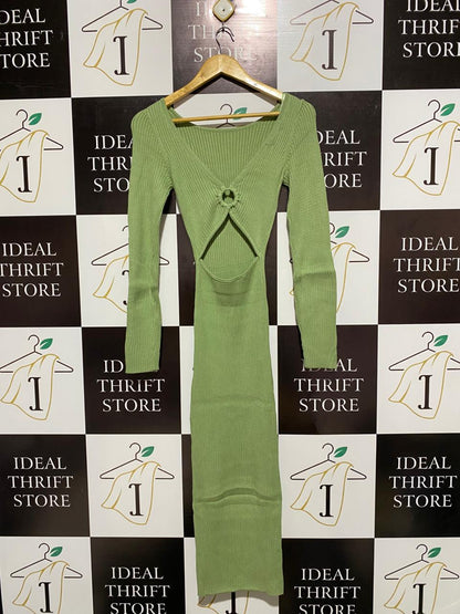 PERFECT STRANGER |M| BUST 13| Light Green Long-Sleeve Ribbed Knit Midi Dress