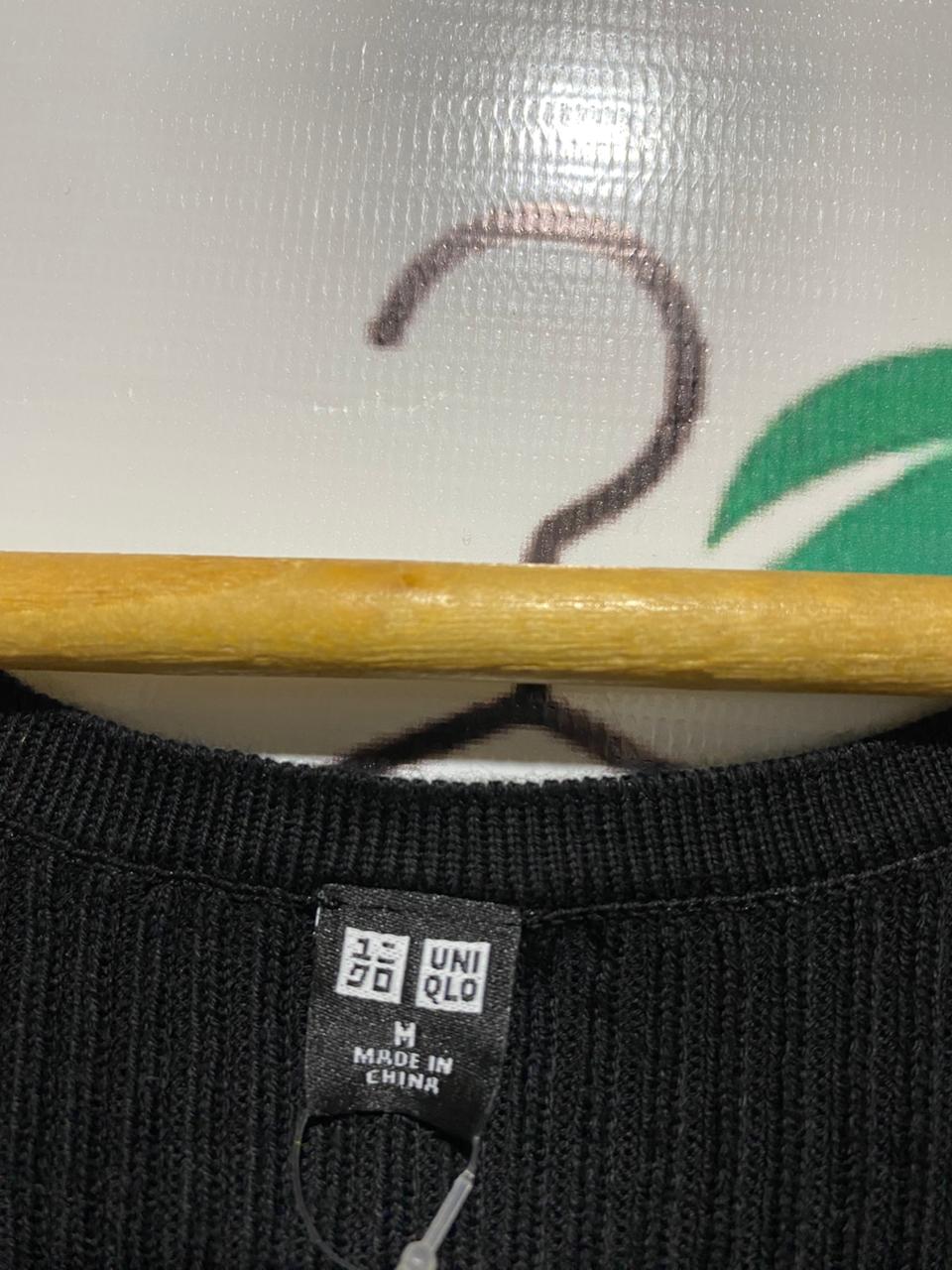 UNIQLO |S| BUST 13| Black Ribbed Crop Tank Top