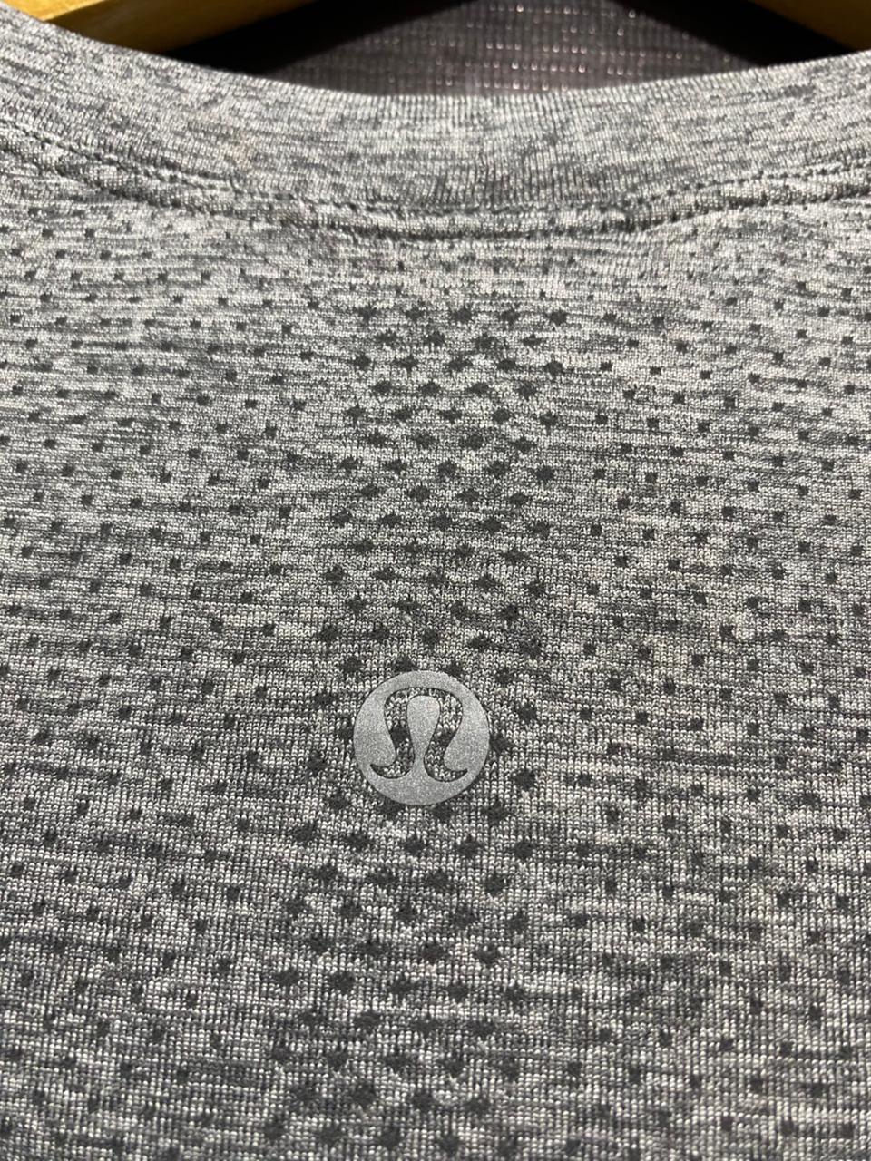 LULULEMON |S| BUST 15|  Swiftly Tech Short-Sleeve Athletic T-Shirt