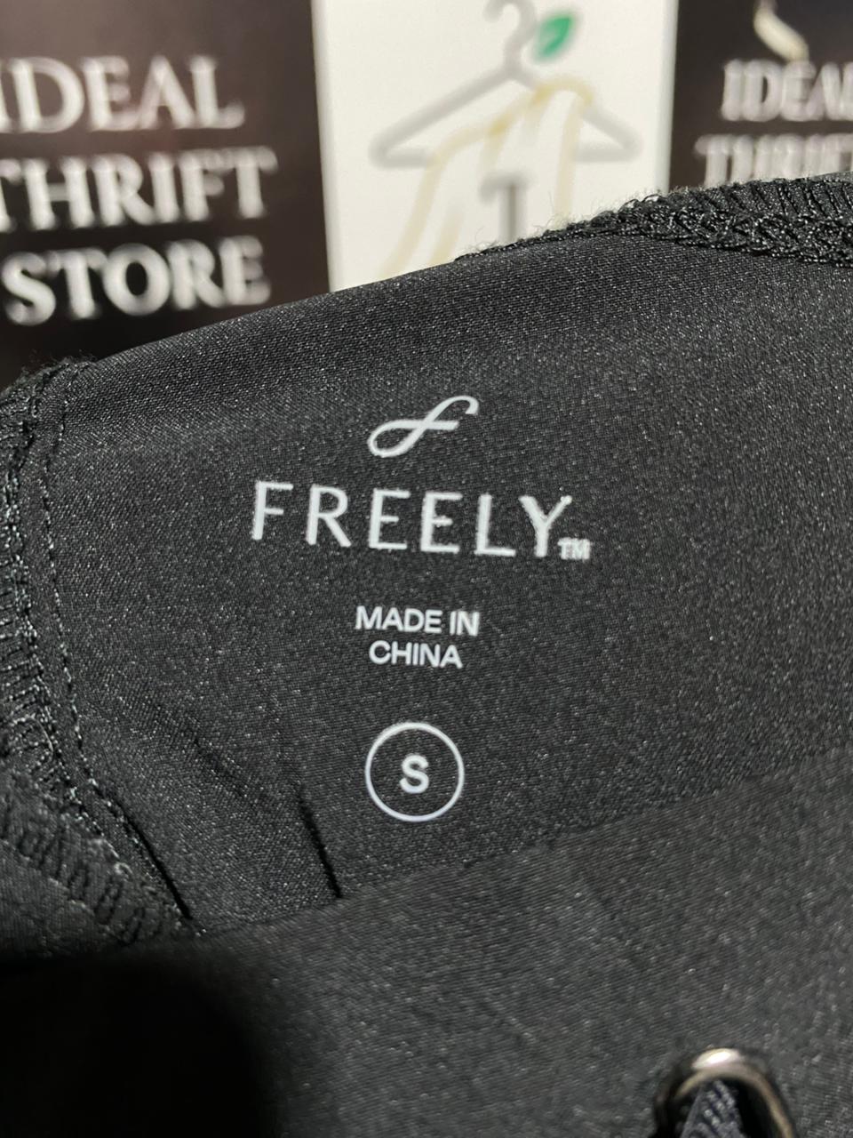 FREELY|M/L|WAIST 30|BLACK CUFFED JOGGERS WITH DRAWSTRING WAISTBAND