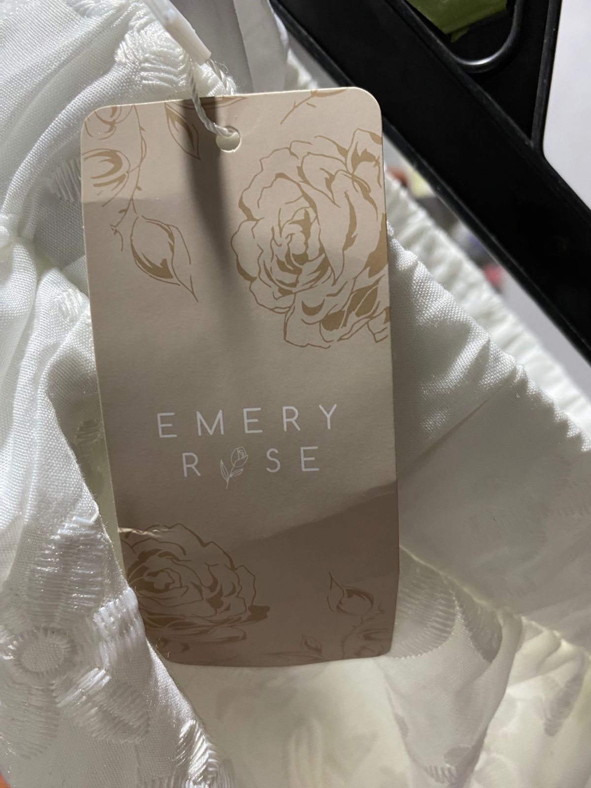 EMERY ROSE|L|WASIT 30|C1| WHITE EMBROIDERED WIDE LEG PANTS