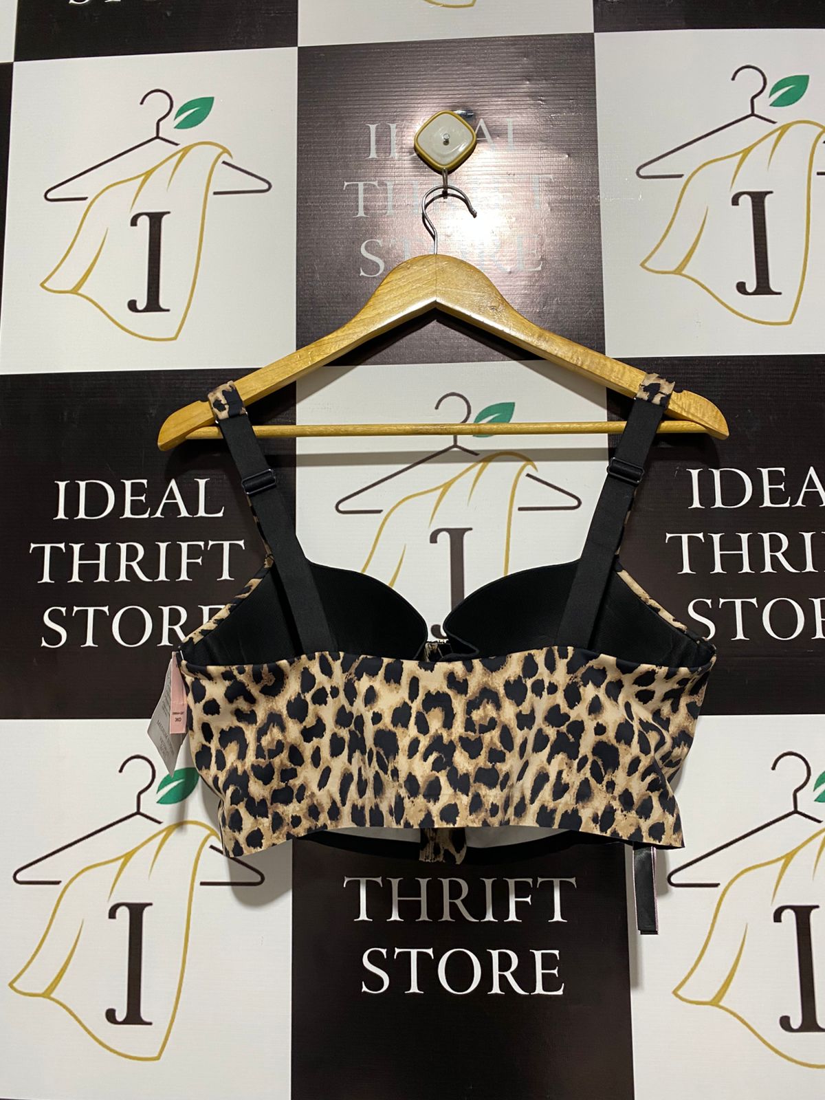 VICTORIA'S SECRET |S| BUST 16| Knockout Sports Bra