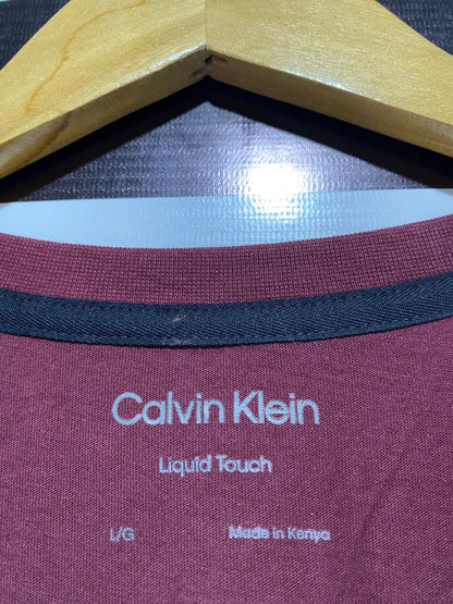 CALVIN KLEIN |L| BUST 22|C1| Crewneck T-Shirt in a Maroon or Burgundy Color