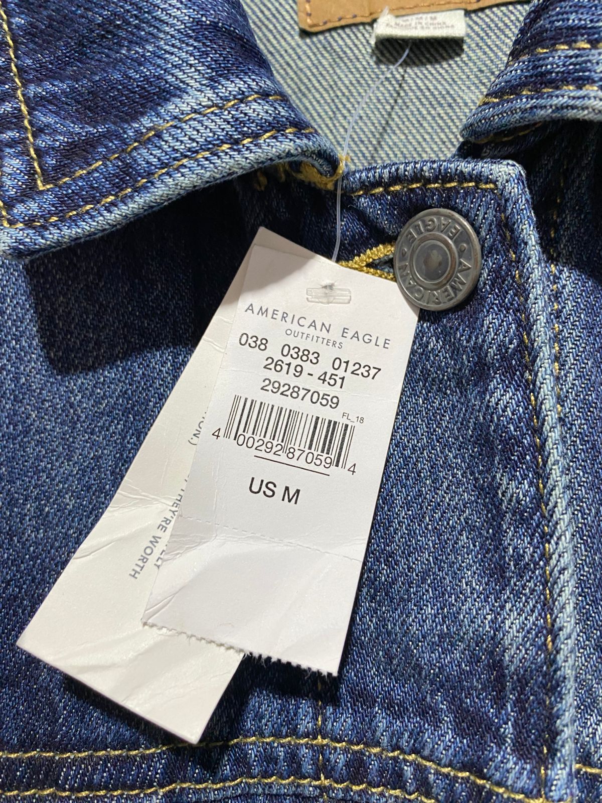 AMERICAN EAGLE |M| BUST 21| Denim Trucker Jacket