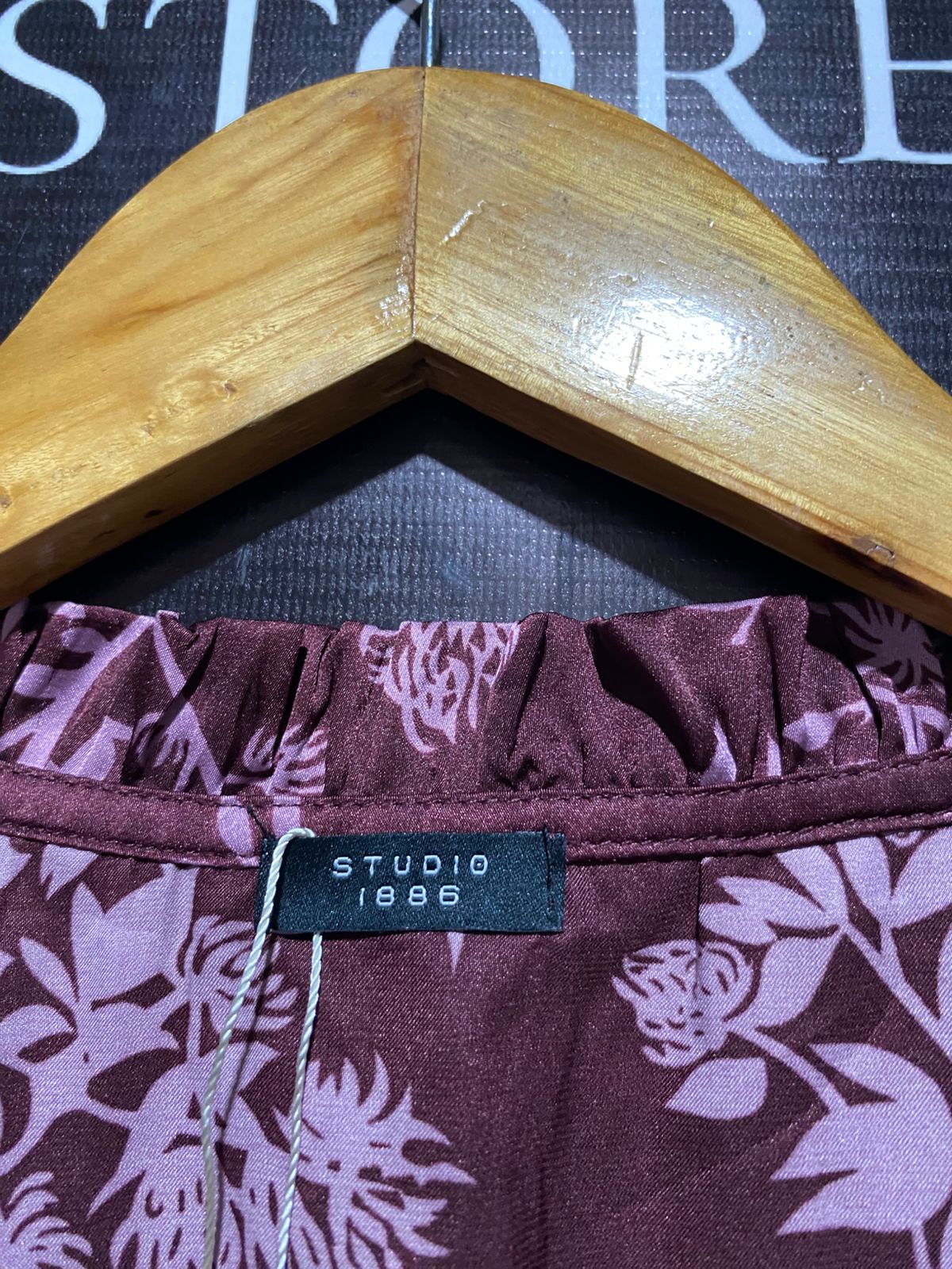 STUDIO |XL| Gilded Satin Smocked Blouse