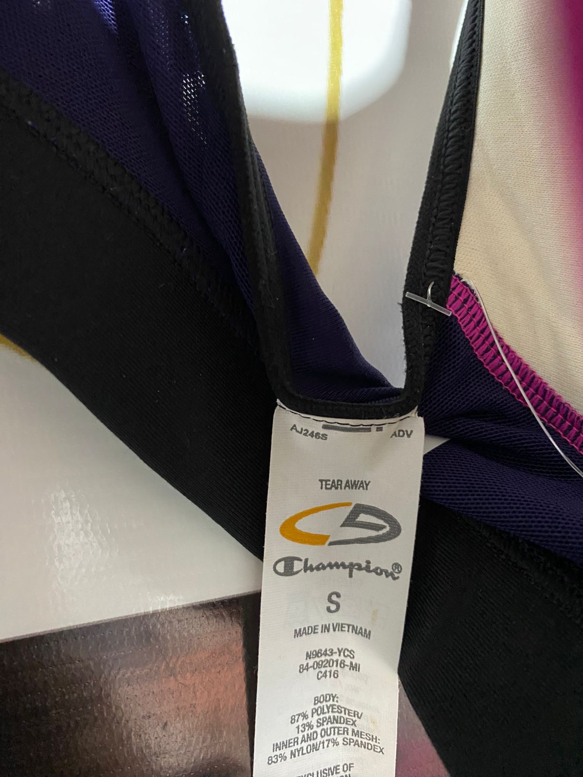 CHAMPION |S| BUST 13| Sports Bra With A Front-Zip Closure