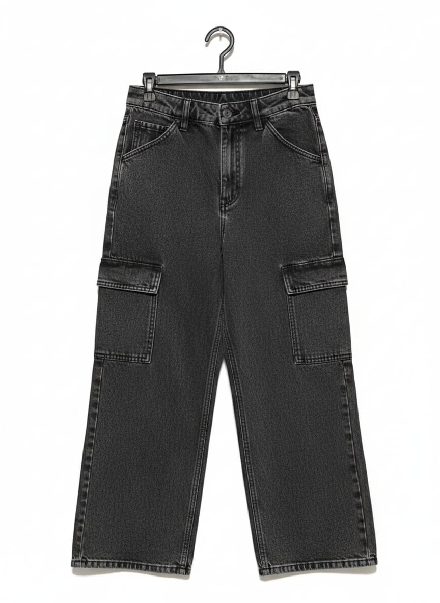 Black or Dark Grey Wide-Leg Cargo Jeans |M| WAIST 28|