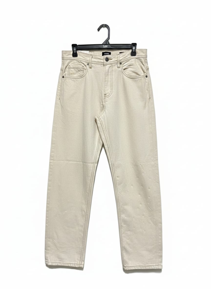 COTTON ON |XL| WAIST 32| straight-leg denim jeans in an ecru or off-white color