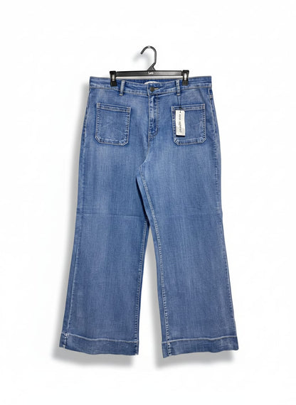 VINE APPAREL | XXL| WAIST 38| Ultra High-Rise Cropped Flare Jeans