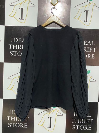 TEABERRY |M| BUST 16|  BLACK V-NECK BLOUSE