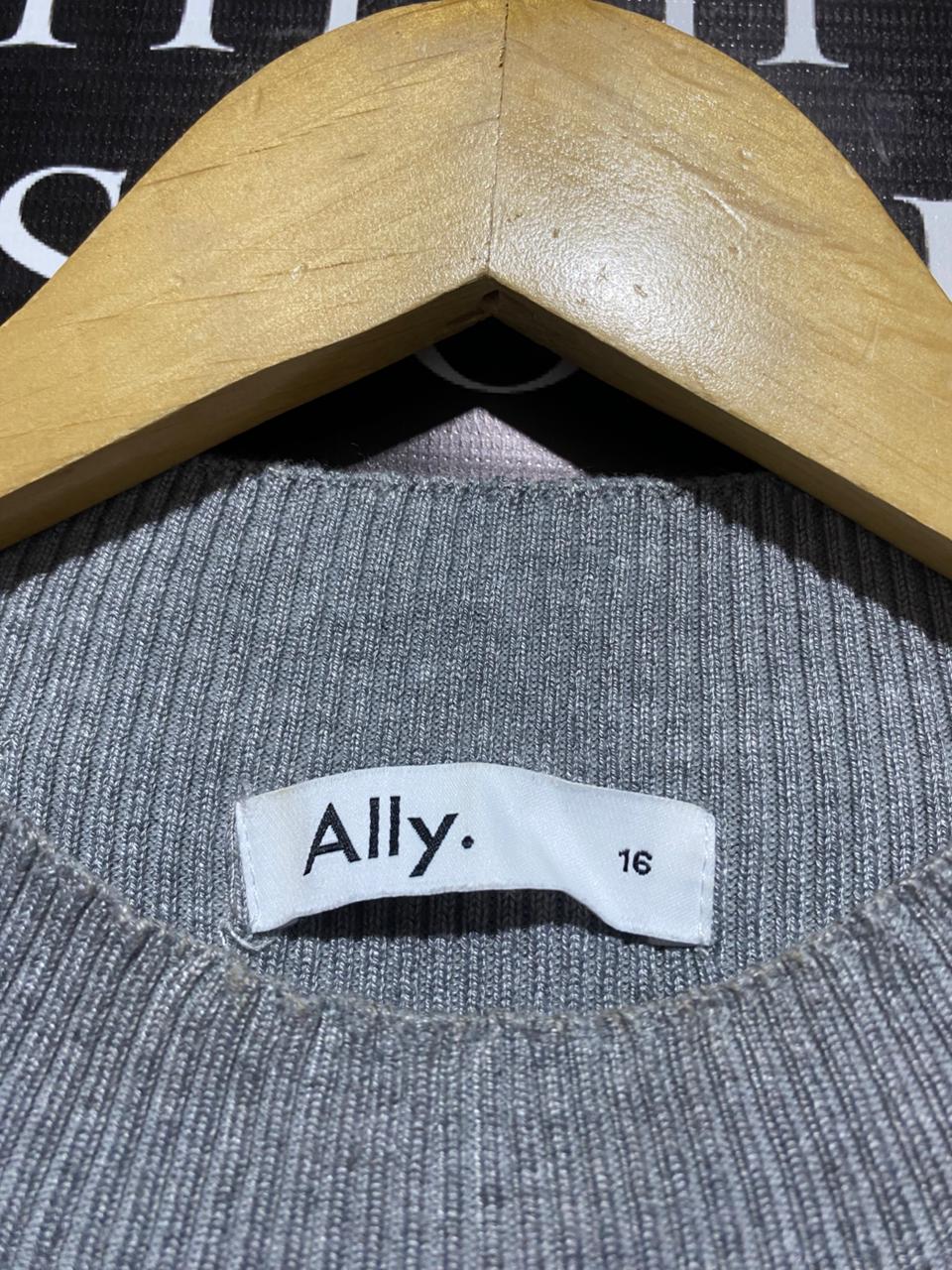 ALLY |S| BUST 14| Grey Ribbed Knit Midi Dress