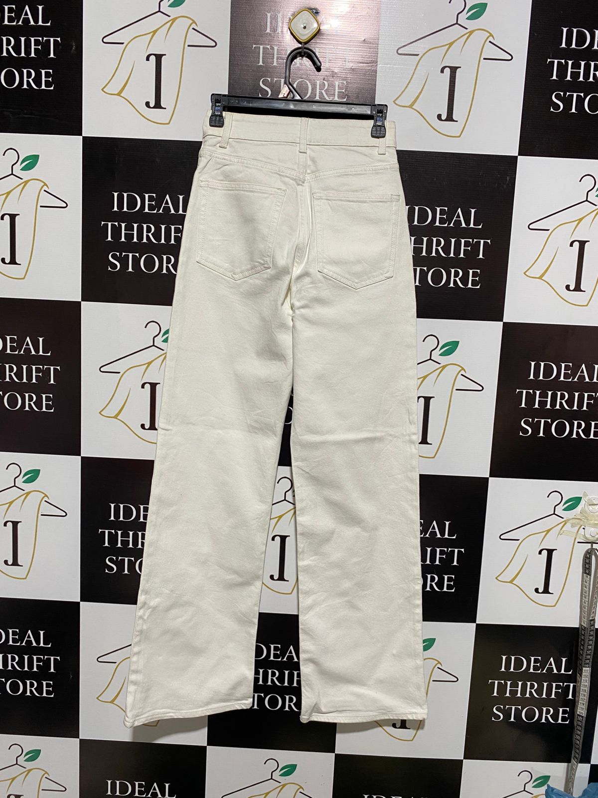 H&M |S| WAIST 26| High-Waisted Straight Fit Jeans