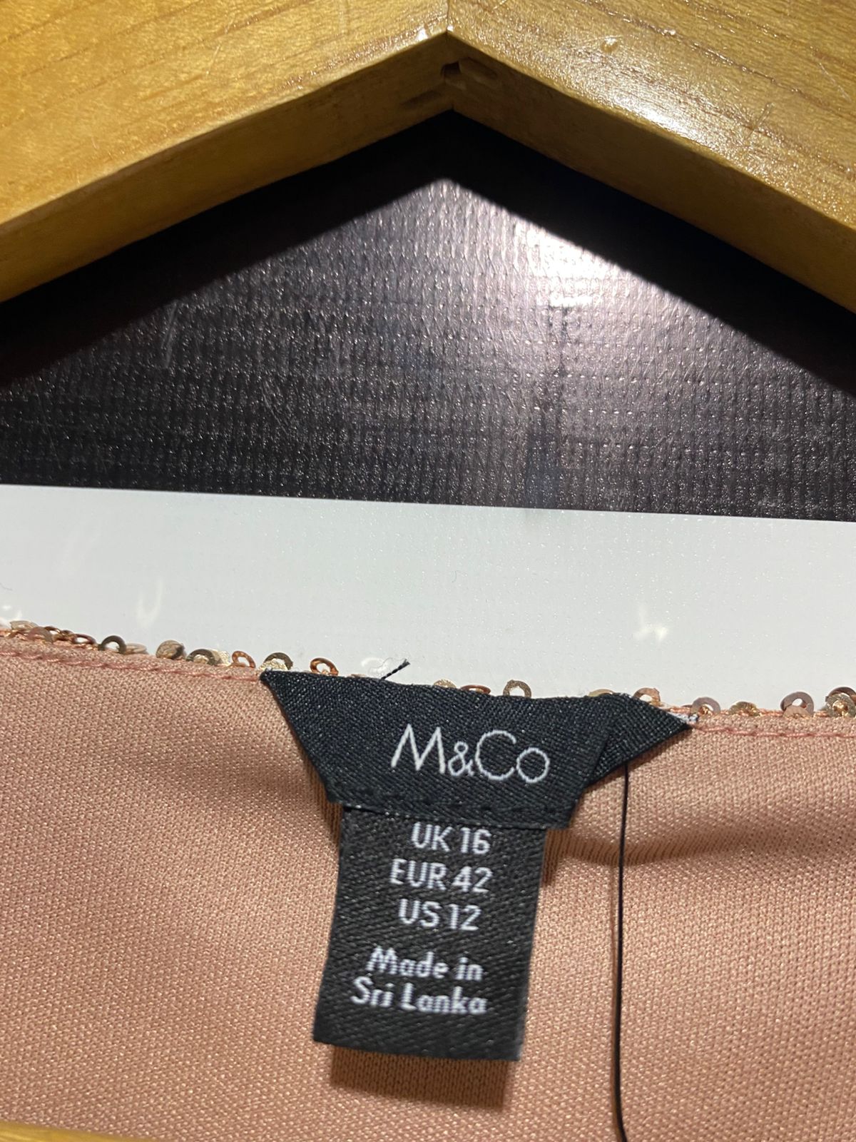 MISSGUIDED |L| BUST 19| Beautiful Christmas pink Sequin Top