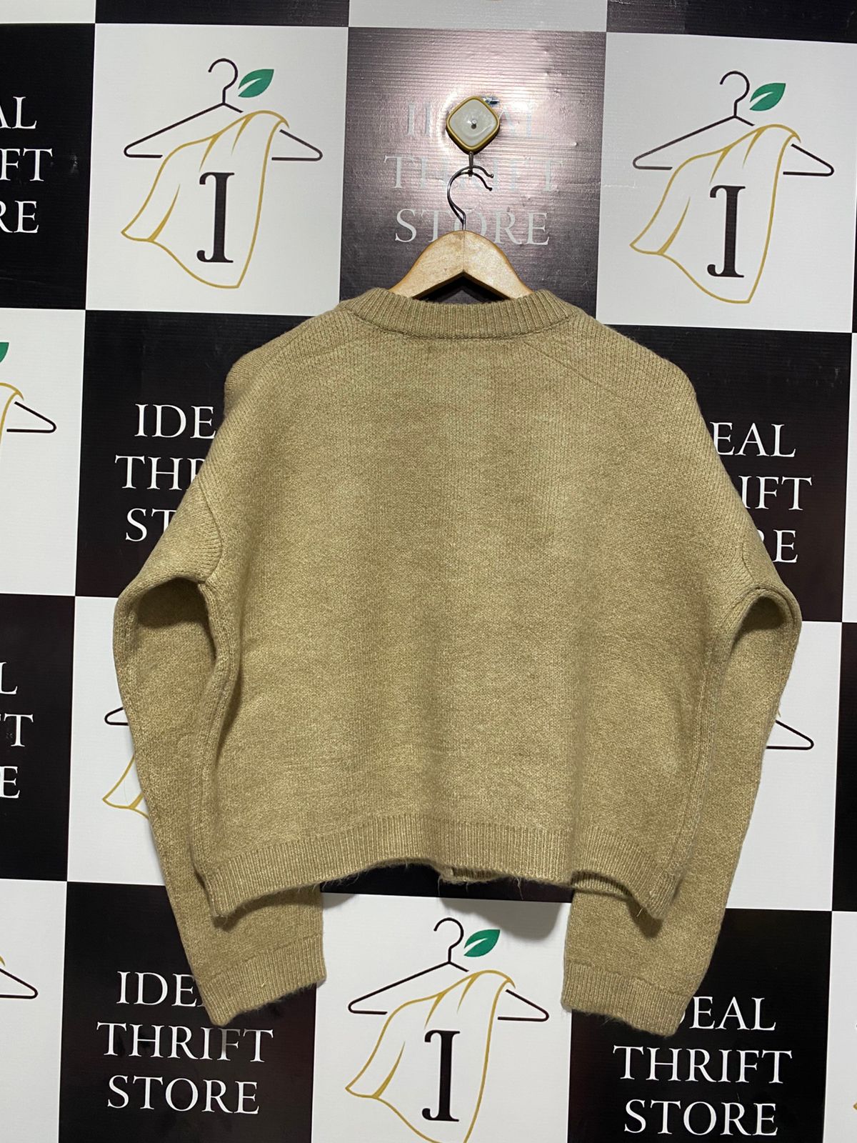 PRIMARK |M| BUST 24| Crew Neck Button Down Cardigan Sweater