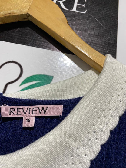 REVIEW |M| BUST 17| Blue Ribbed Knit Top With a White Scalloped Peter Pan Collar