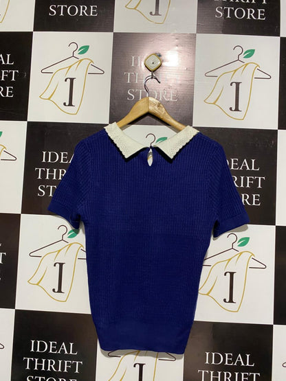 REVIEW |M| BUST 17| Blue Ribbed Knit Top With a White Scalloped Peter Pan Collar