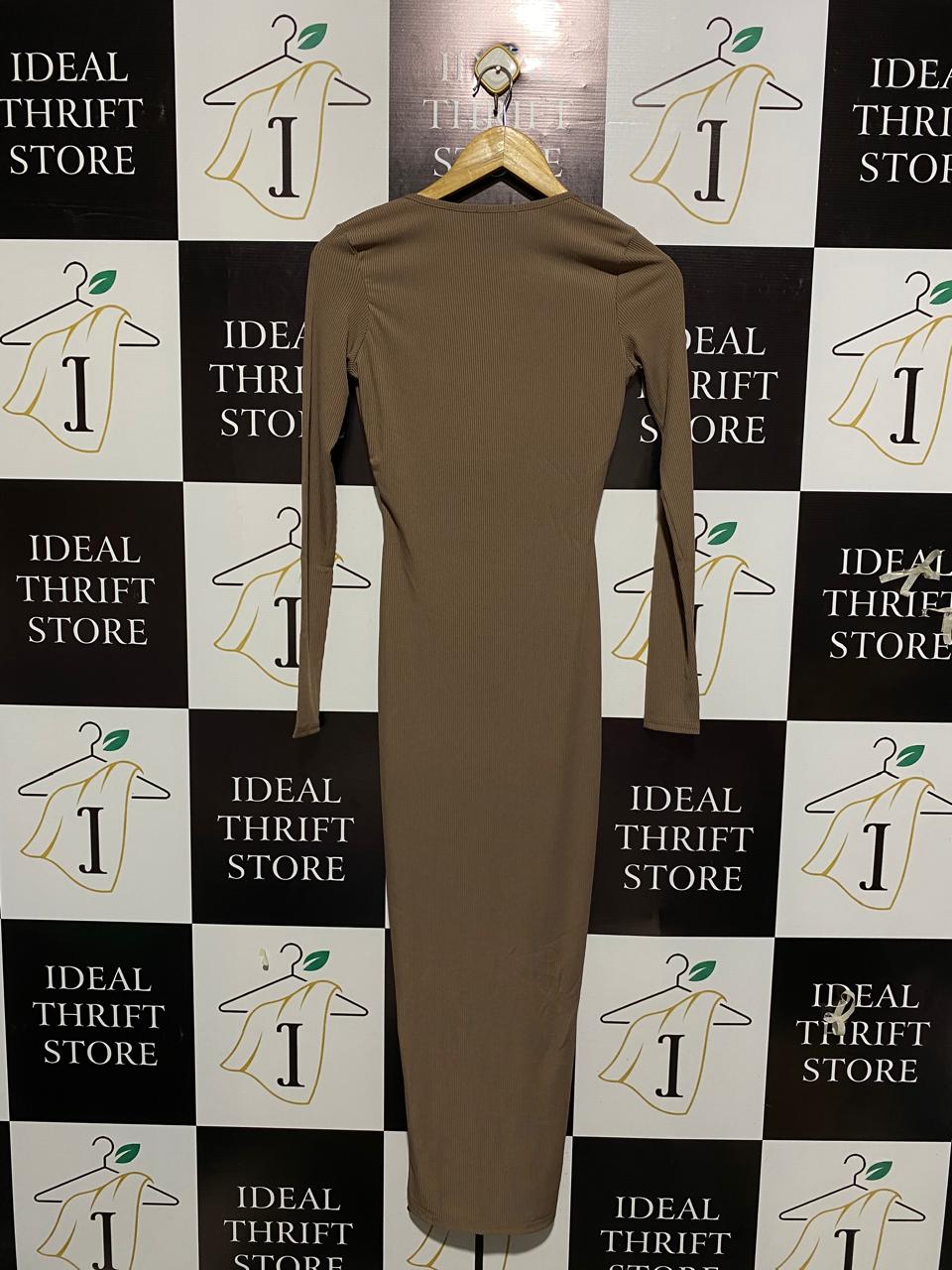 PRETTYLITTLE THING |S| BUST 14| Brown Ribbed Knit Long Sleeve Midi Dress