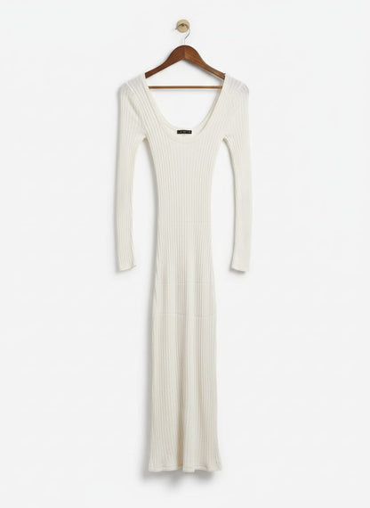 DAZIE |S| BUST 11| White Scoop Neck Maxi Dress