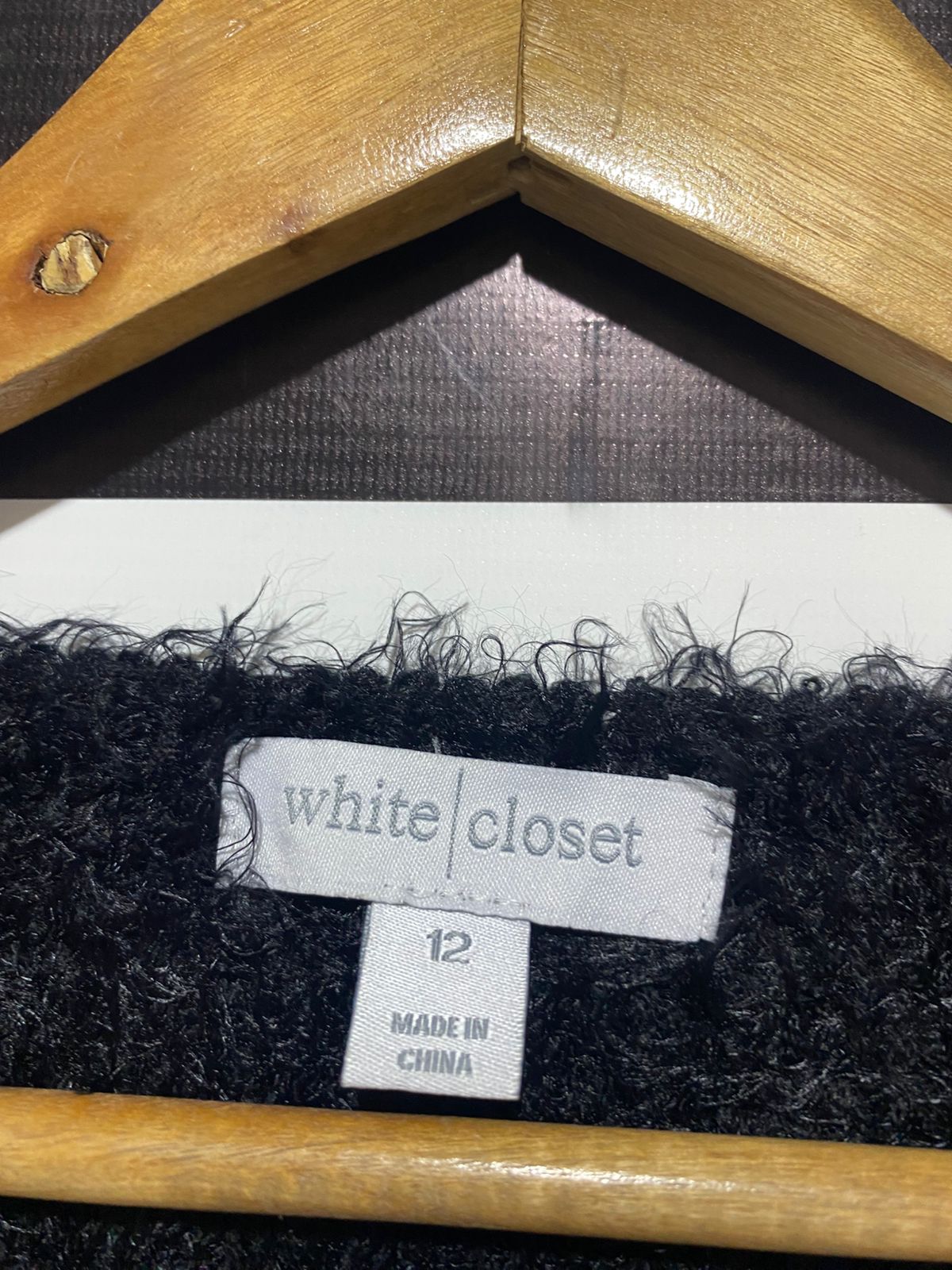 WHITE CLOSET |L| BUST 23| Black Fuzzy or Eyelash Knit Cropped Sweater