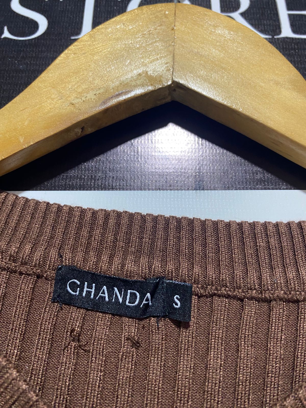GHANDA |S| BUST 13| Brown Ribbed Long-Sleeve Crop Top