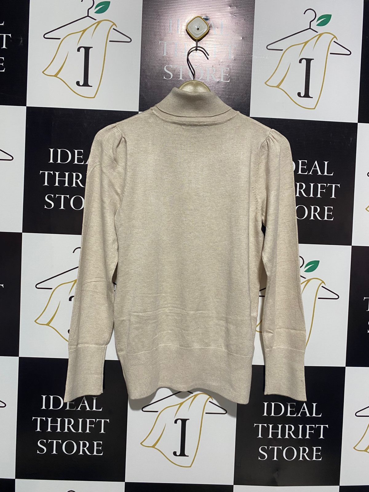 EXPRESSION |M| BUST 17| Beige Turtleneck Sweater