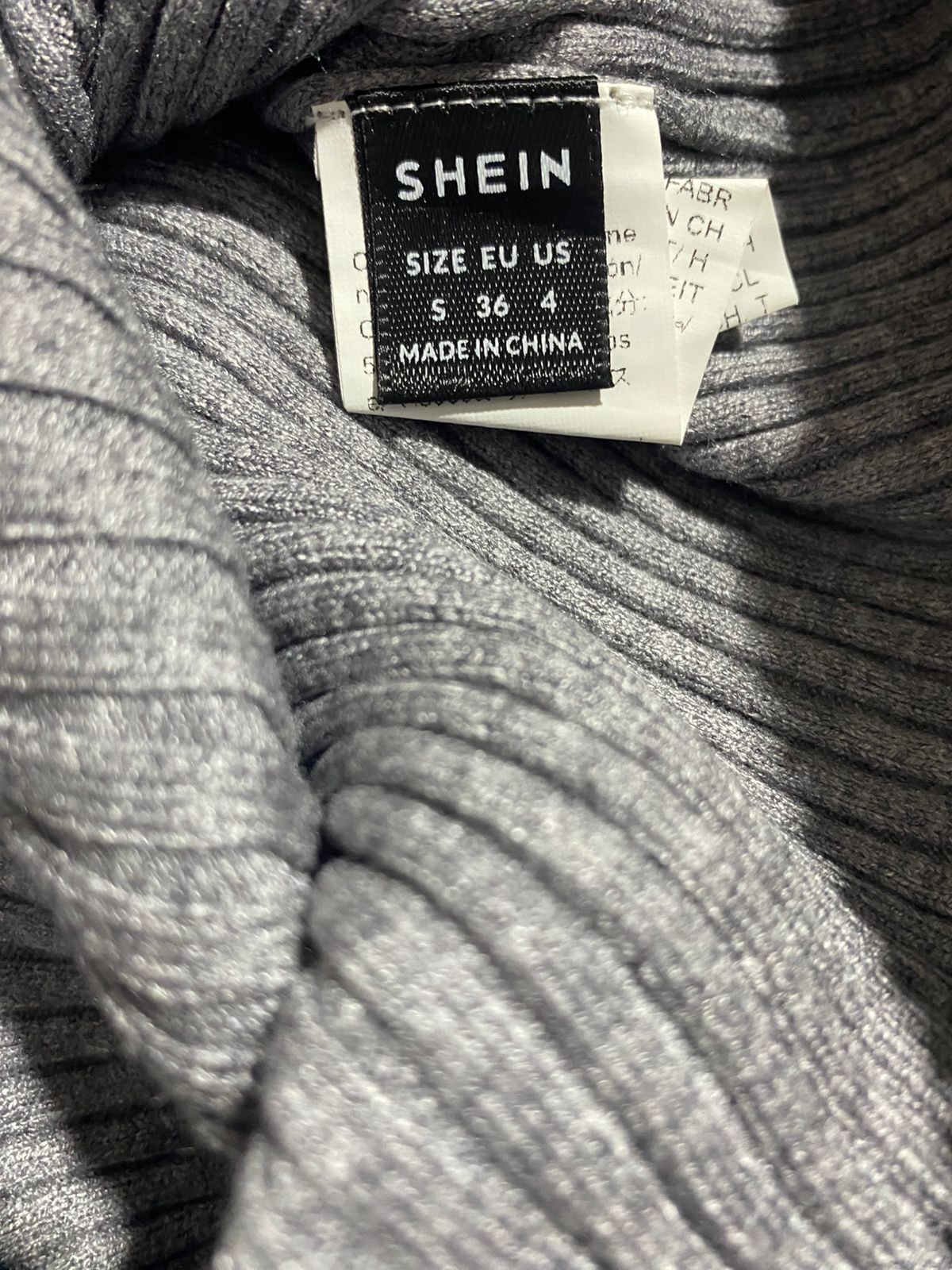 SHEIN |S| BUST 12| Grey Ribbed Mock-Neck Crop Sweater