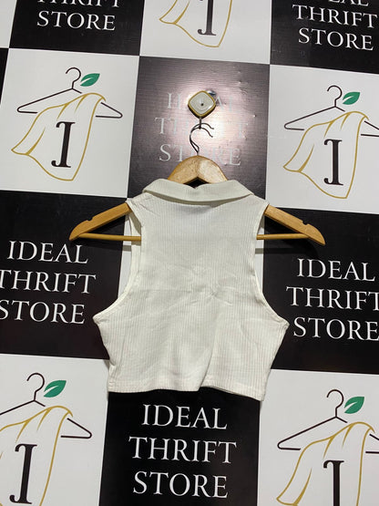 MOTEL |S| BUST 13| White Ribbed Collared Crop Top