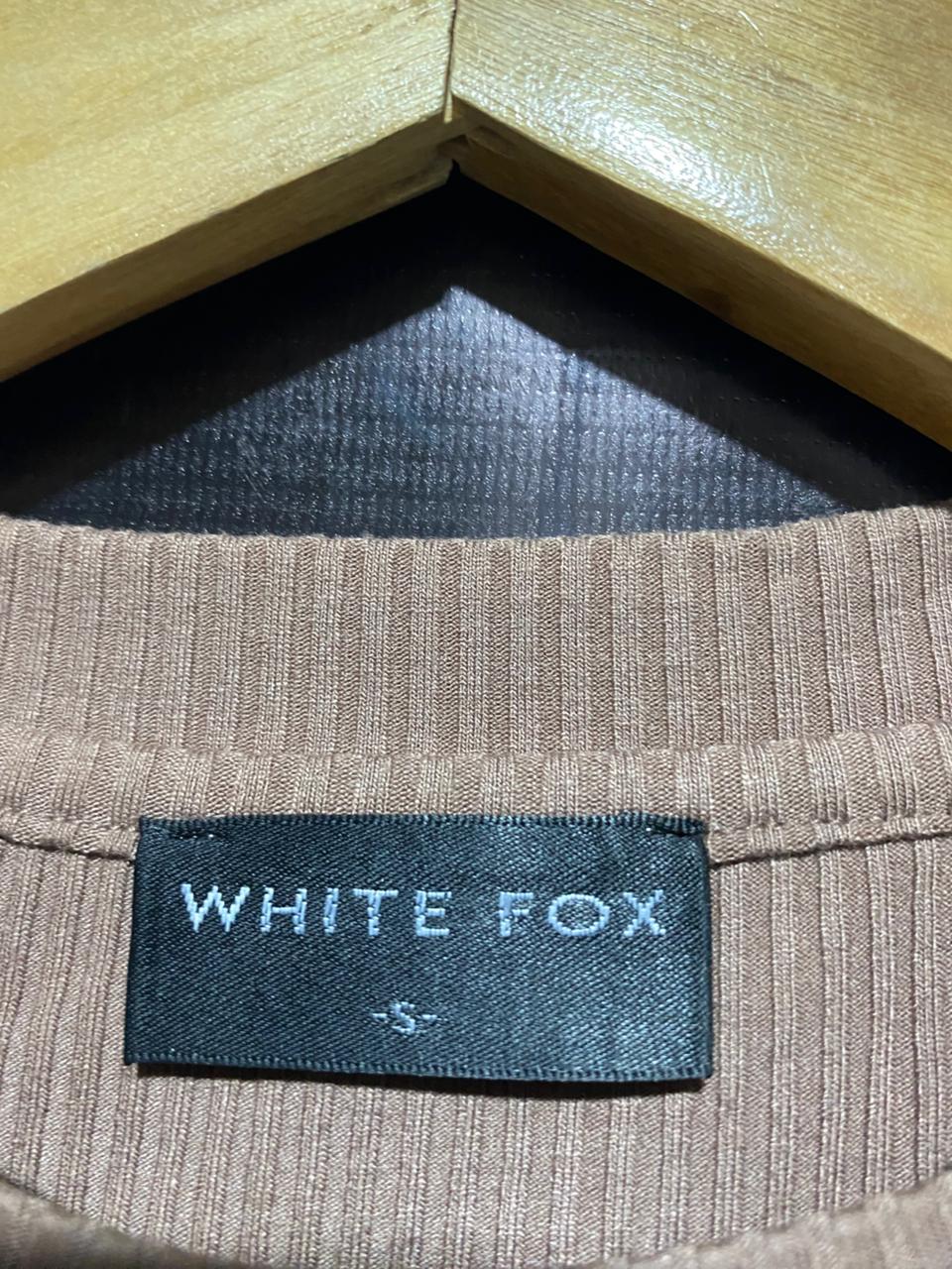 WHITE FOX |S| BUST 15| Brown Ribbed Short-Sleeve Crop Top