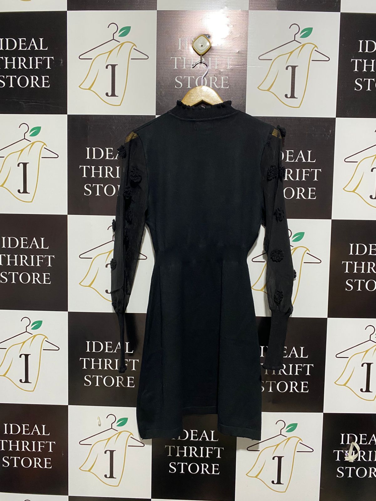 MISS VALLEY |M/L| BUST 16| Black Textured Mini Dress