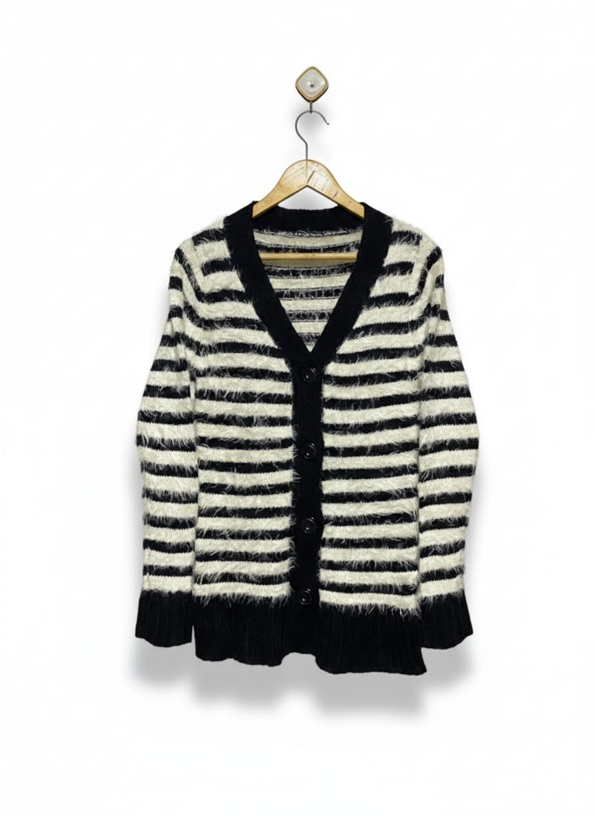 BLACK AND WHITE STRIPED FUZZY KNIT CARDIGAN |M| BUST 16|
