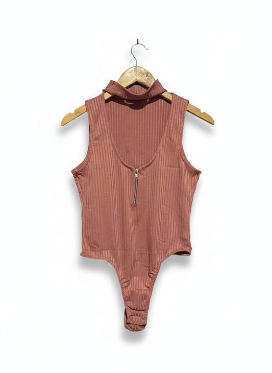 MISSGUIDED |M| BUST 15| Pink Ribbed Halter Bodysuit