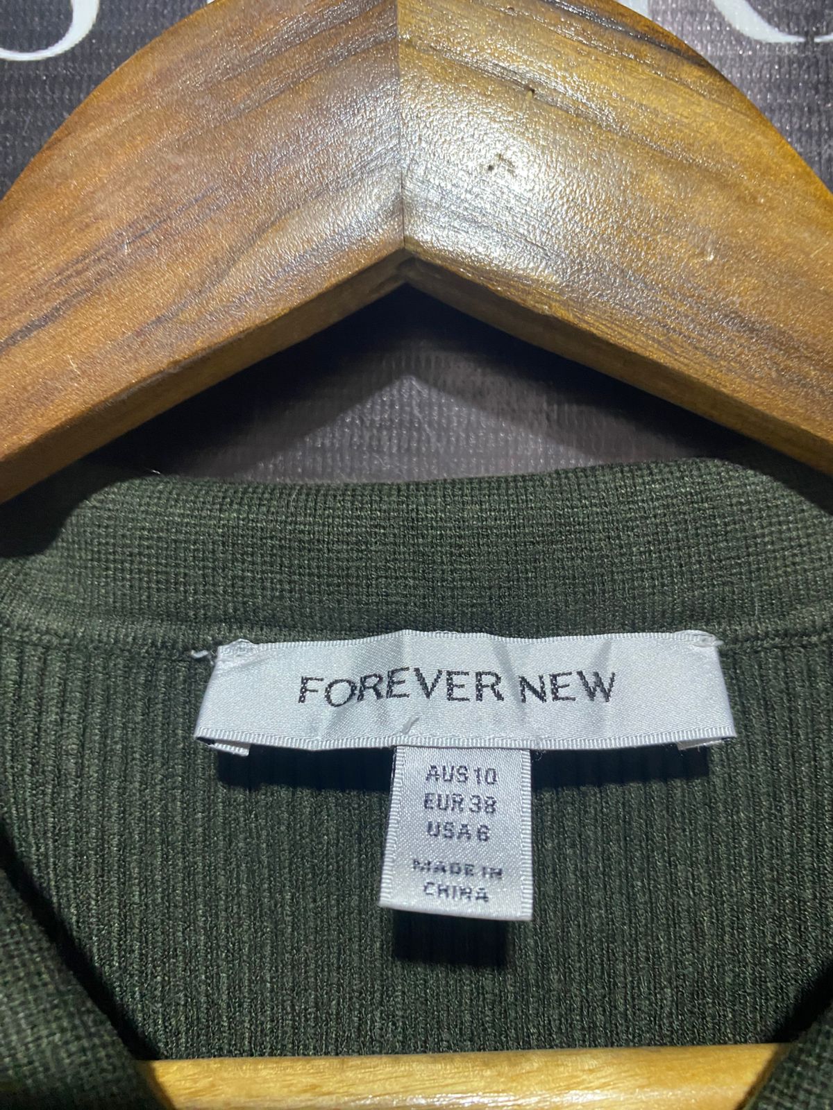 FOREVER NEW |M| BUST | Olive Green Polo Midi Dress