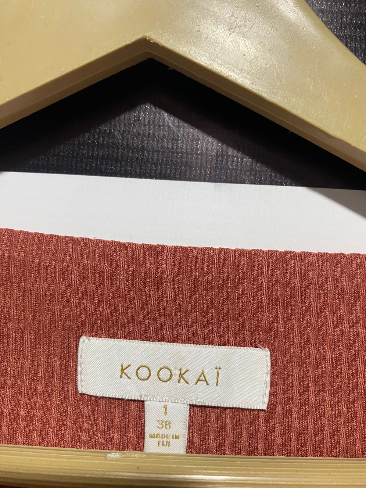 KOOKAI |M| BUST 15|C2| Josie Long Sleeve Crop Top
