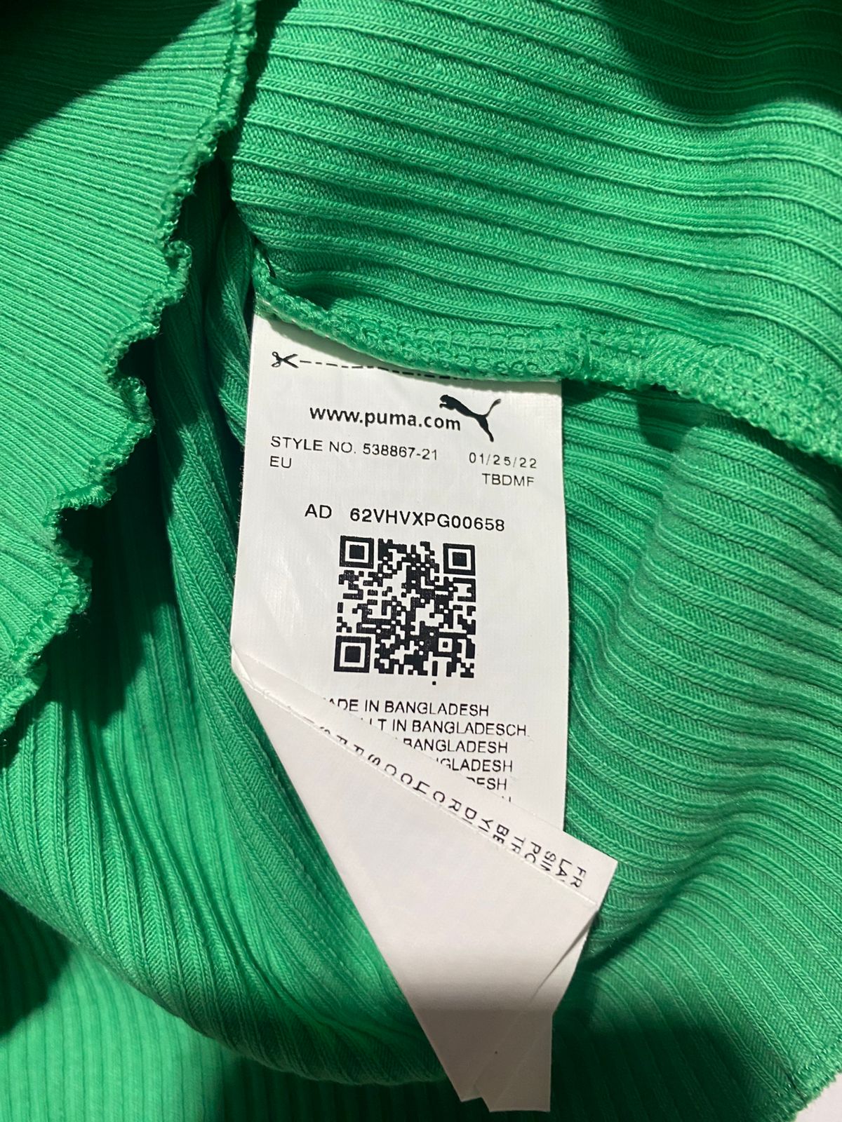 PUMA |M| BUST 16| Green Ribbed Crop Top
