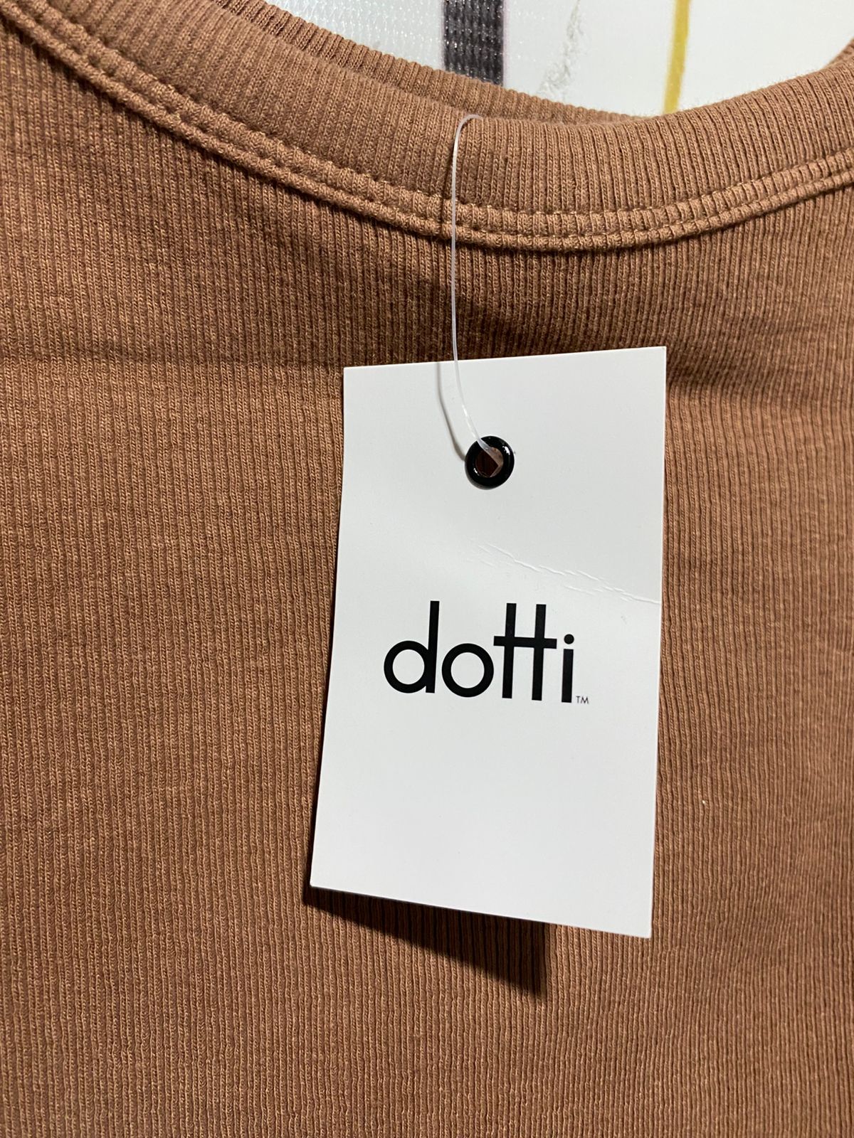 DOTTI |XS| BUST 12| RIBBED KNIT, SCOOP NECK, SLEEVELESS TANK, CROPPED LENGTH
