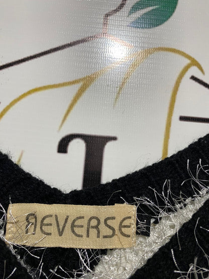 REVERSE |M/L| BUST 27| BLACK AND WHITE CHEVRON STRIPED SWEATER