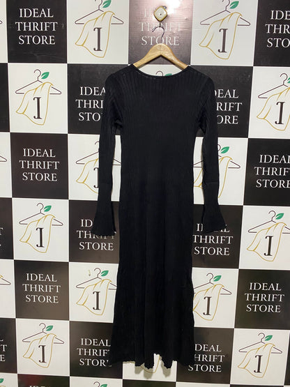 ANKO |L| BUST 14| BLACK RIBBED V-NECK LONG SLEEVE DRESS