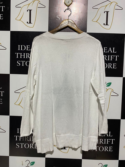 SUZANNEGRAE |L| BUST 21| White V-Neck Sweater With a Large Green Star