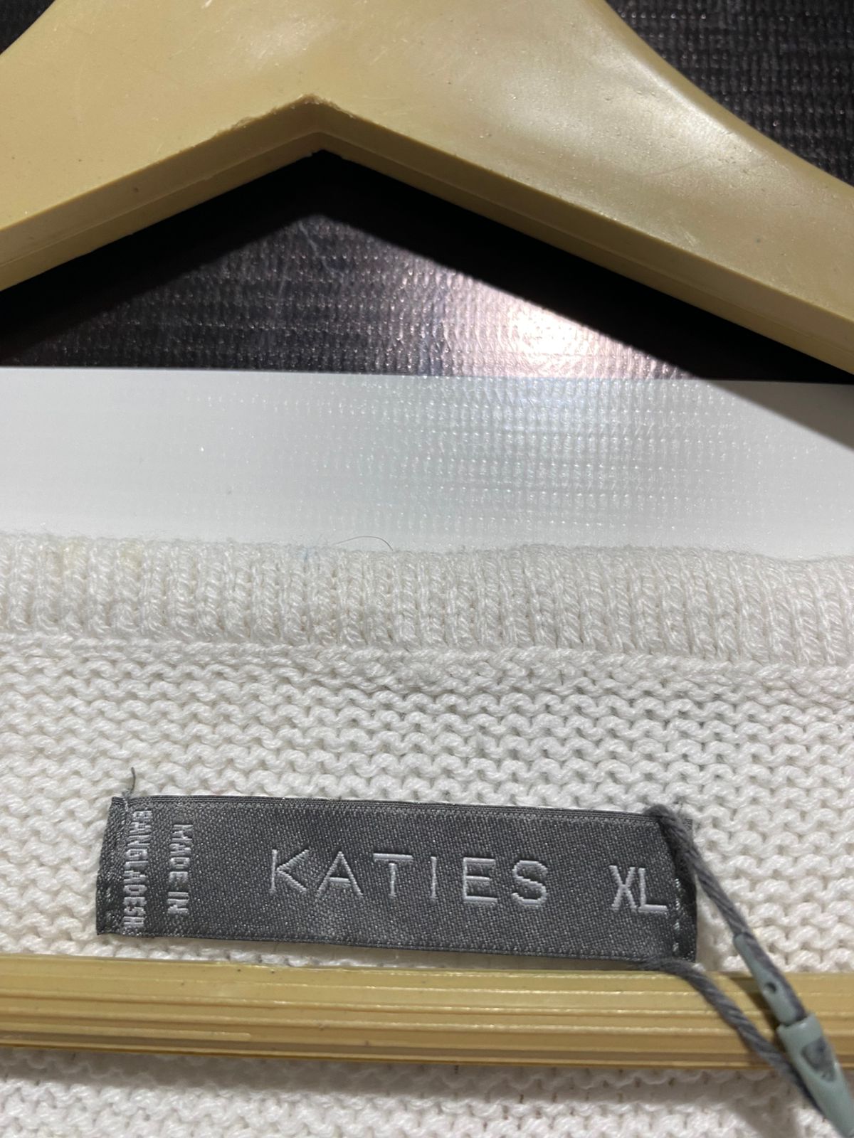KATIES |XL| BUST 23| White Textured Knit Sweater