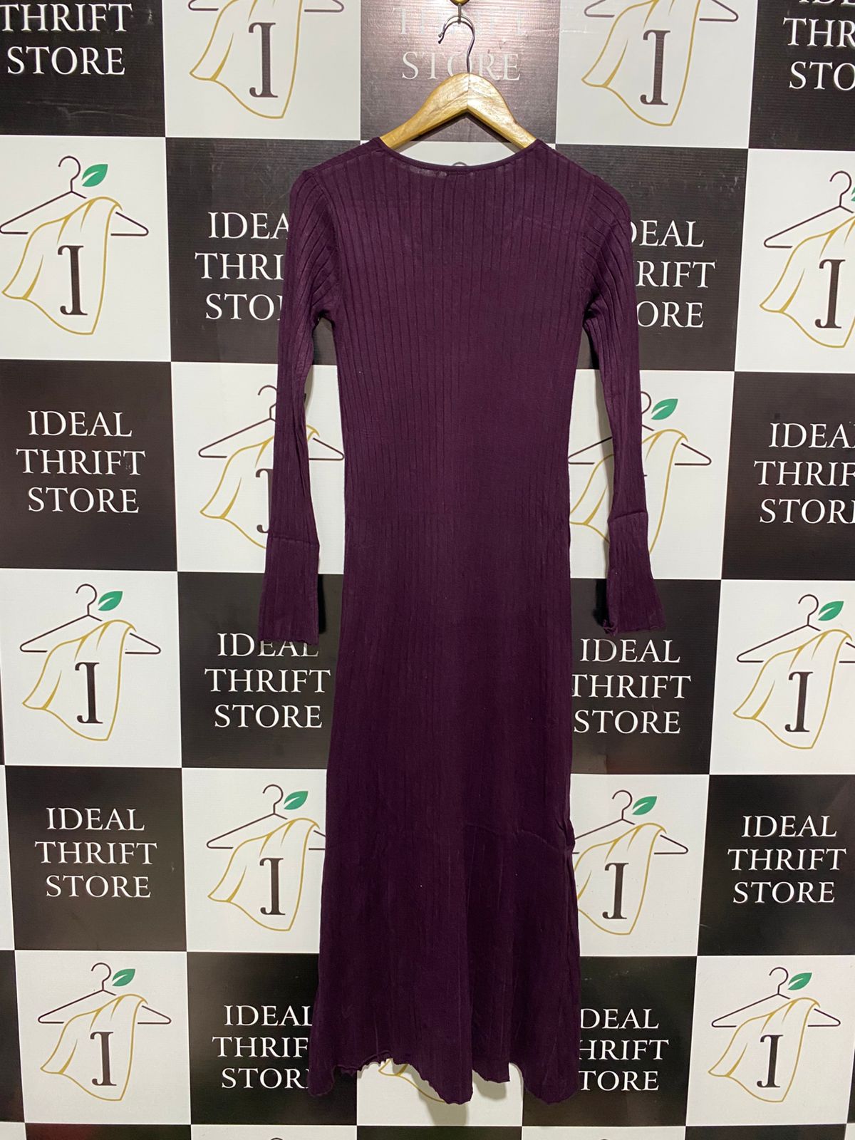ANKO |M| BUST 15| DEEP PLUM V-NECK RIBBED KNIT MAXI DRESS