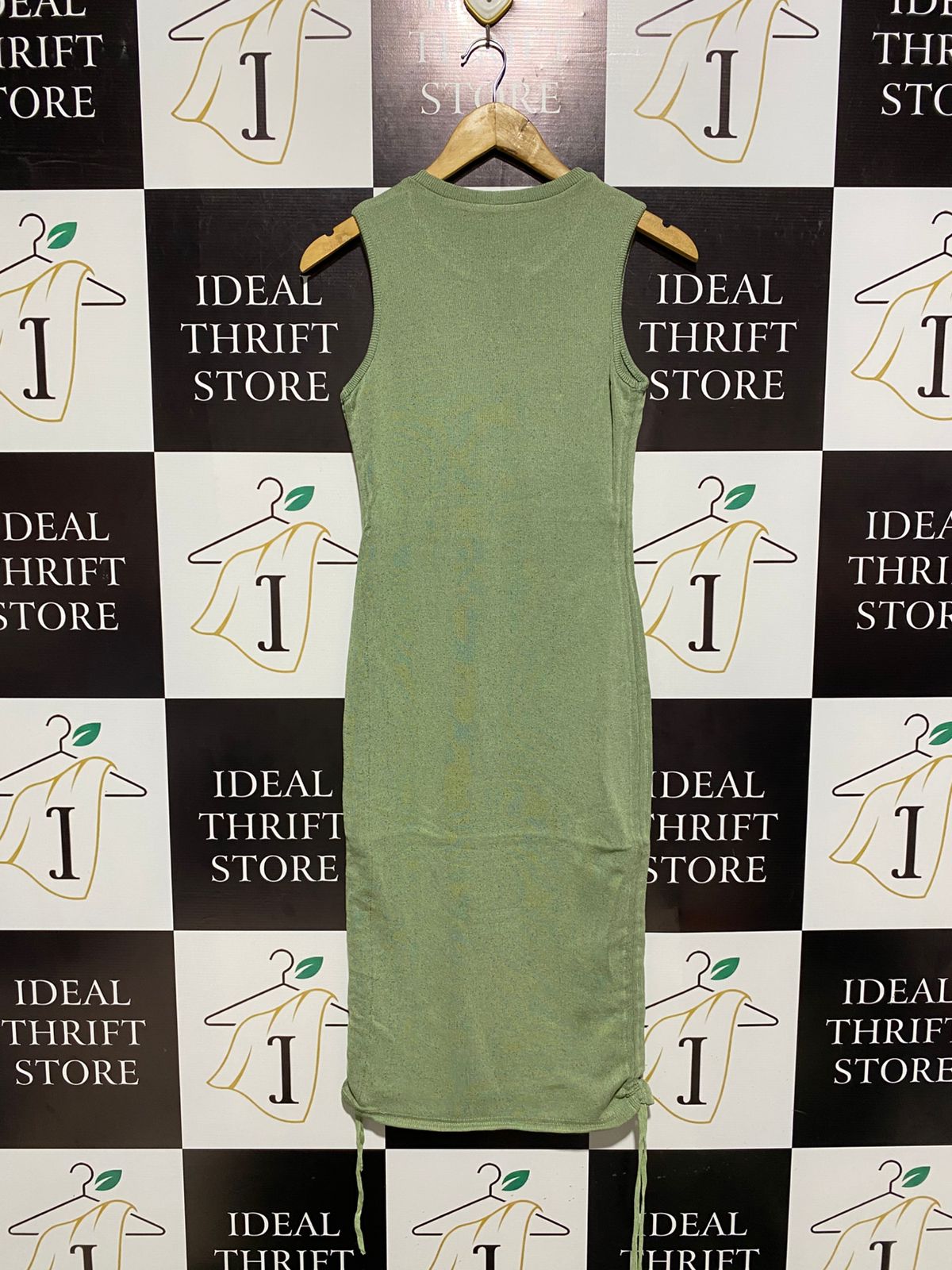 LIONESS |M| BUST 14| SAGE GREEN RIBBED SLEEVELESS ROUCHED MIDI DRESS