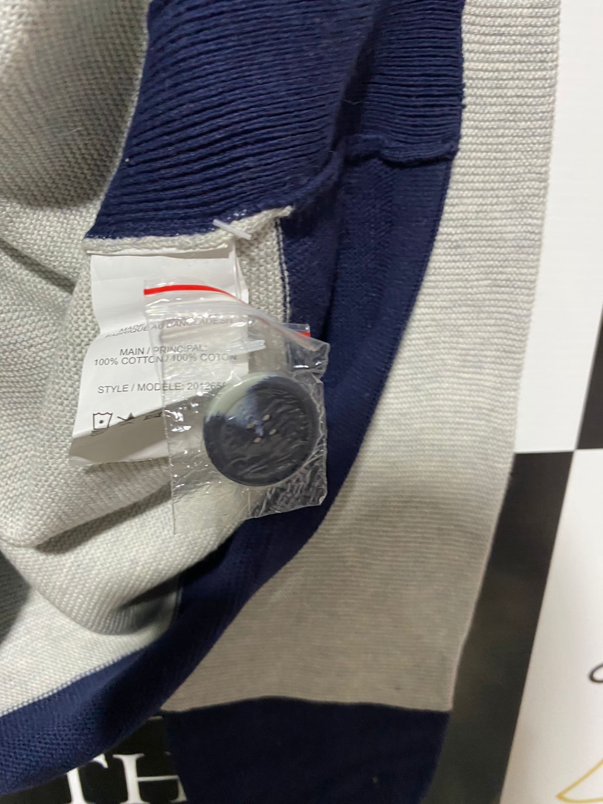 KATIES |XL| BUST 22| KOWTOW COLOR-BLOCK LIGHT BLUE AND GREY KNIT SWEATER