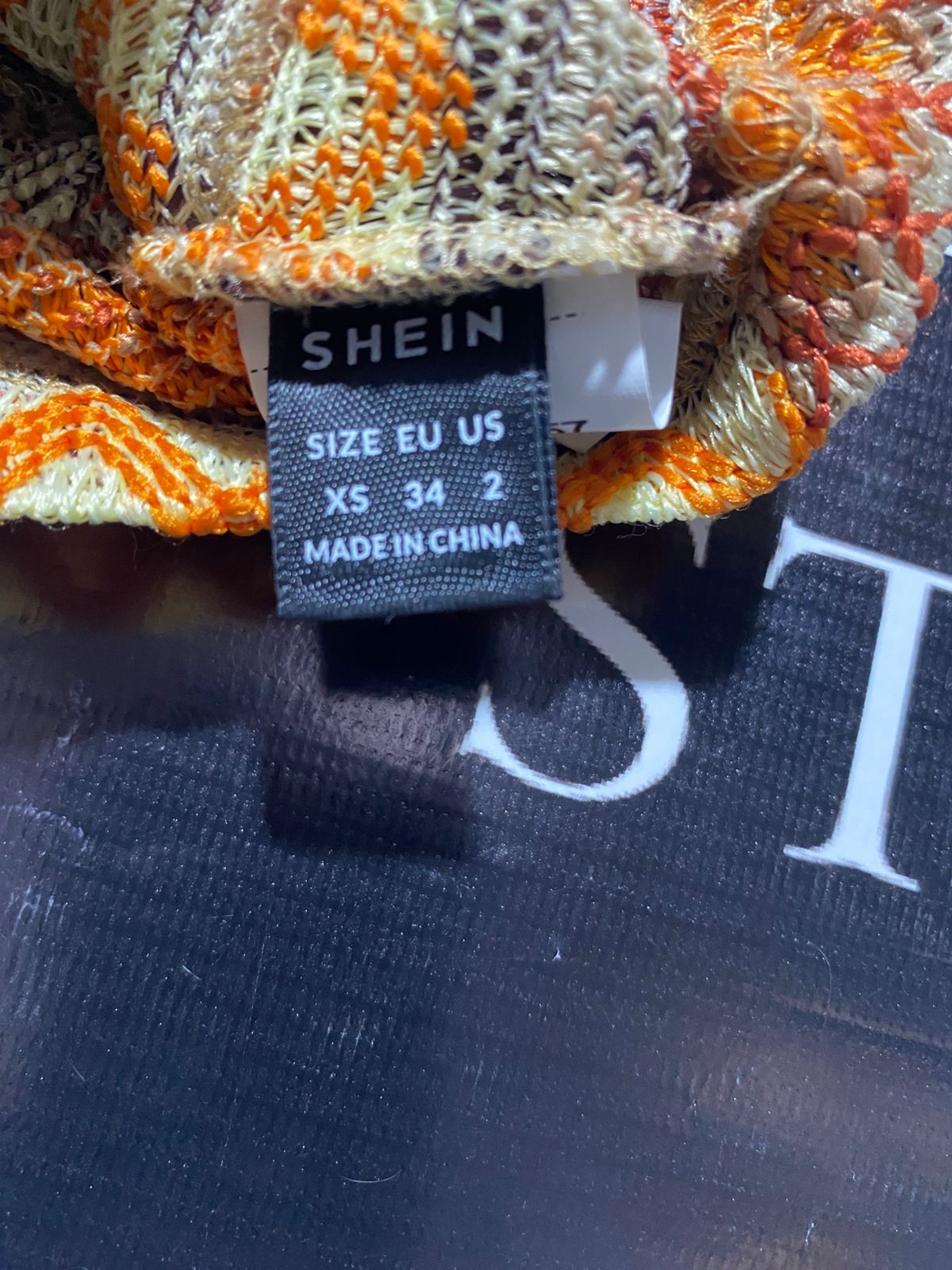 SHEIN |XS| BUST 12| BOHEMIAN MULTI-TONE ZIG-ZAG KNIT HALTER CROP TOP
