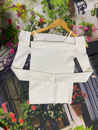 ASM ANNA |XS| BUST 13| C1|  WHITE COLD-SHOULDER RIBBED LONG SLEEVE TOP WITH RUFFLE DETAIL